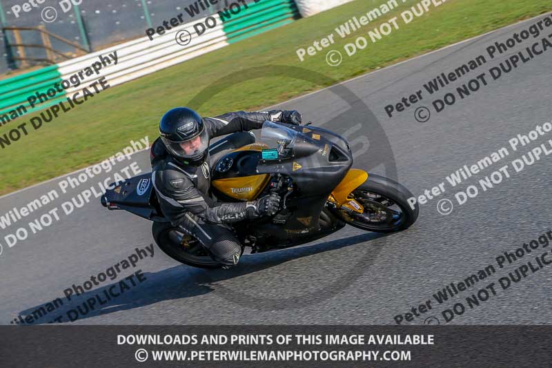 PJM Wedding Photography;enduro digital images;event digital images;eventdigitalimages;mallory park;mallory park photographs;mallory park trackday;mallory park trackday photographs;no limits trackdays;peter wileman photography;racing digital images;trackday digital images;trackday photos